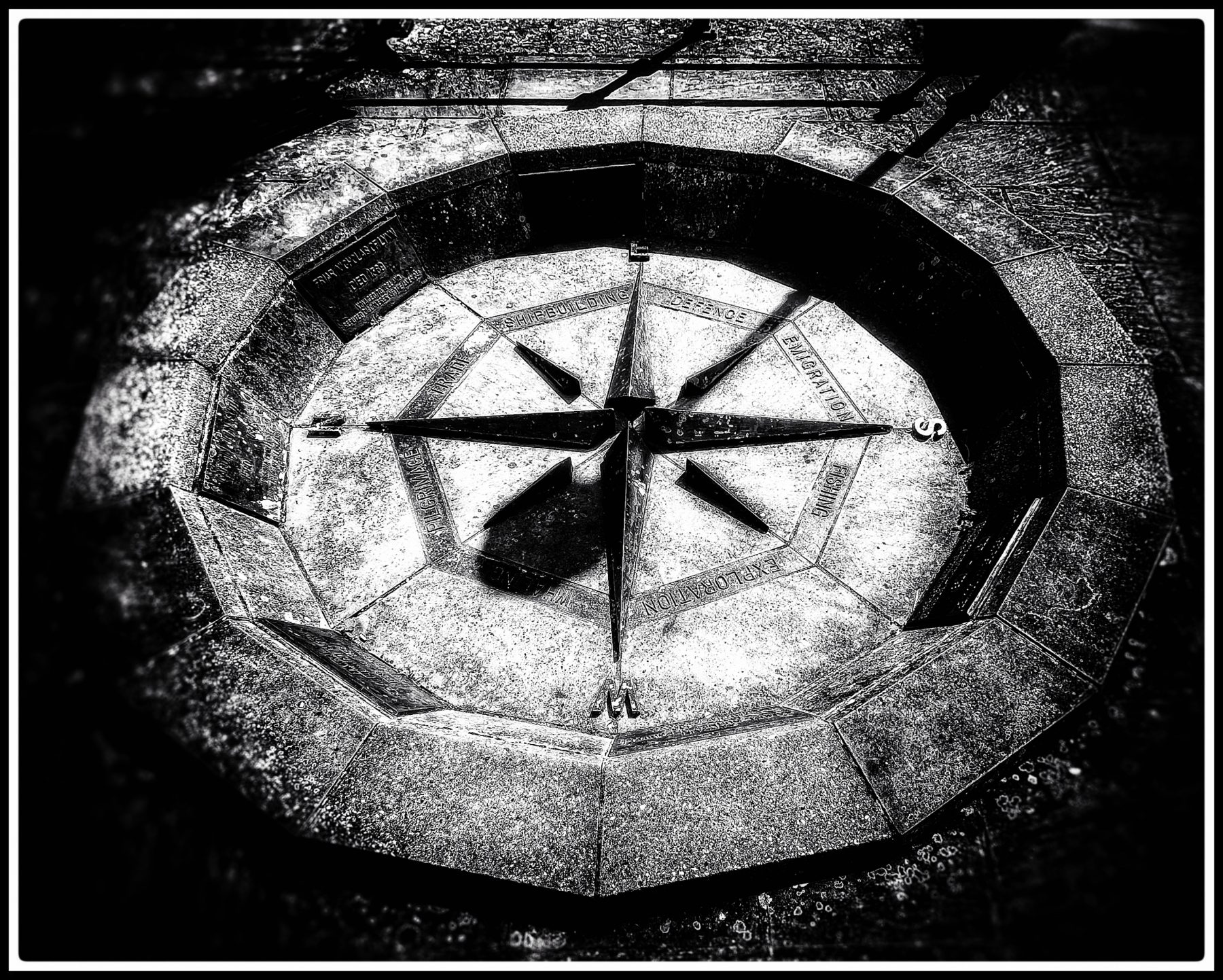 King's Lynn's Compass circato