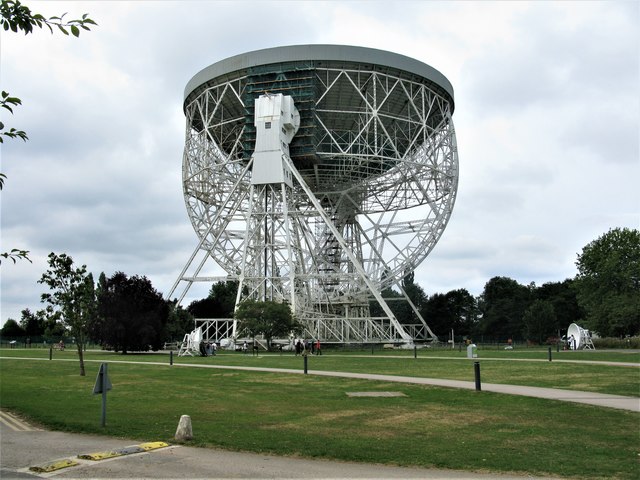 Lovell Telescope, Jodrell Bank
https://s0.geograph.org.uk/geophotos/05/86/67/5866718_bbb08cbb.jpg
