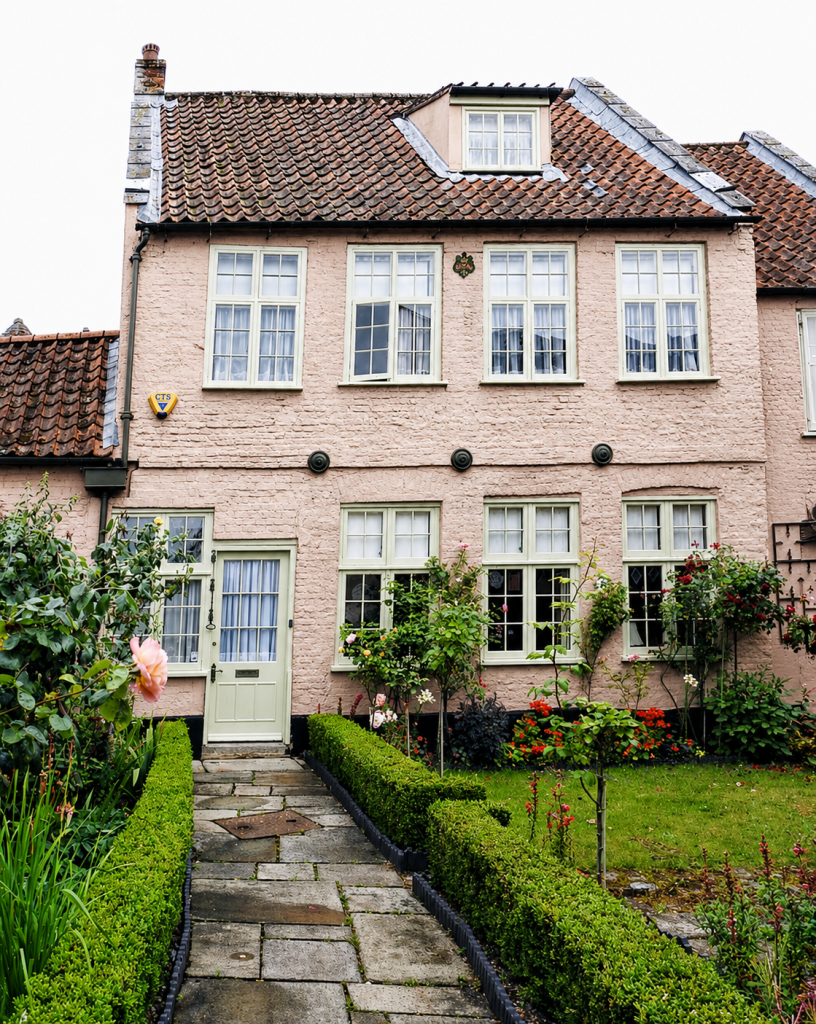 Friarscot, formerly The Cottage in Linay’s Yard. The quiet garden now conceals the site of a much more crowded nineteenth-century court. 
Photo © James Rye 2026